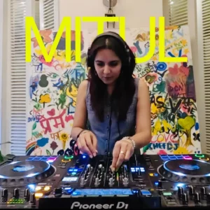 Mitul arrives on the island